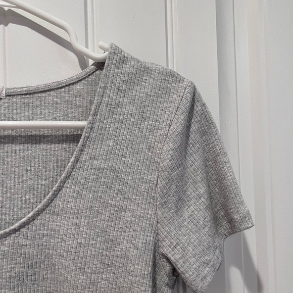 🧁Garage Gray Button Up Top summer preppy minimal coquette cottagecore feminine - Picture 2 of 8
